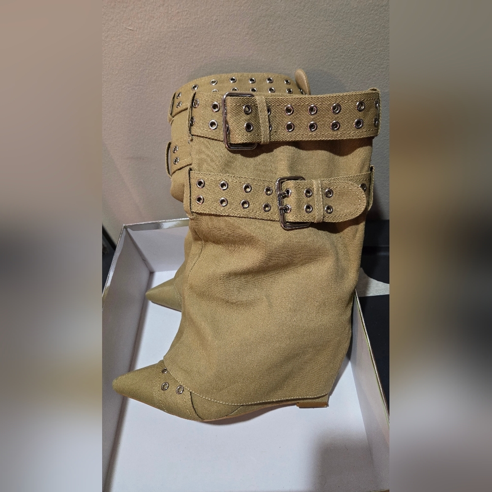 Buckle Shark Boots